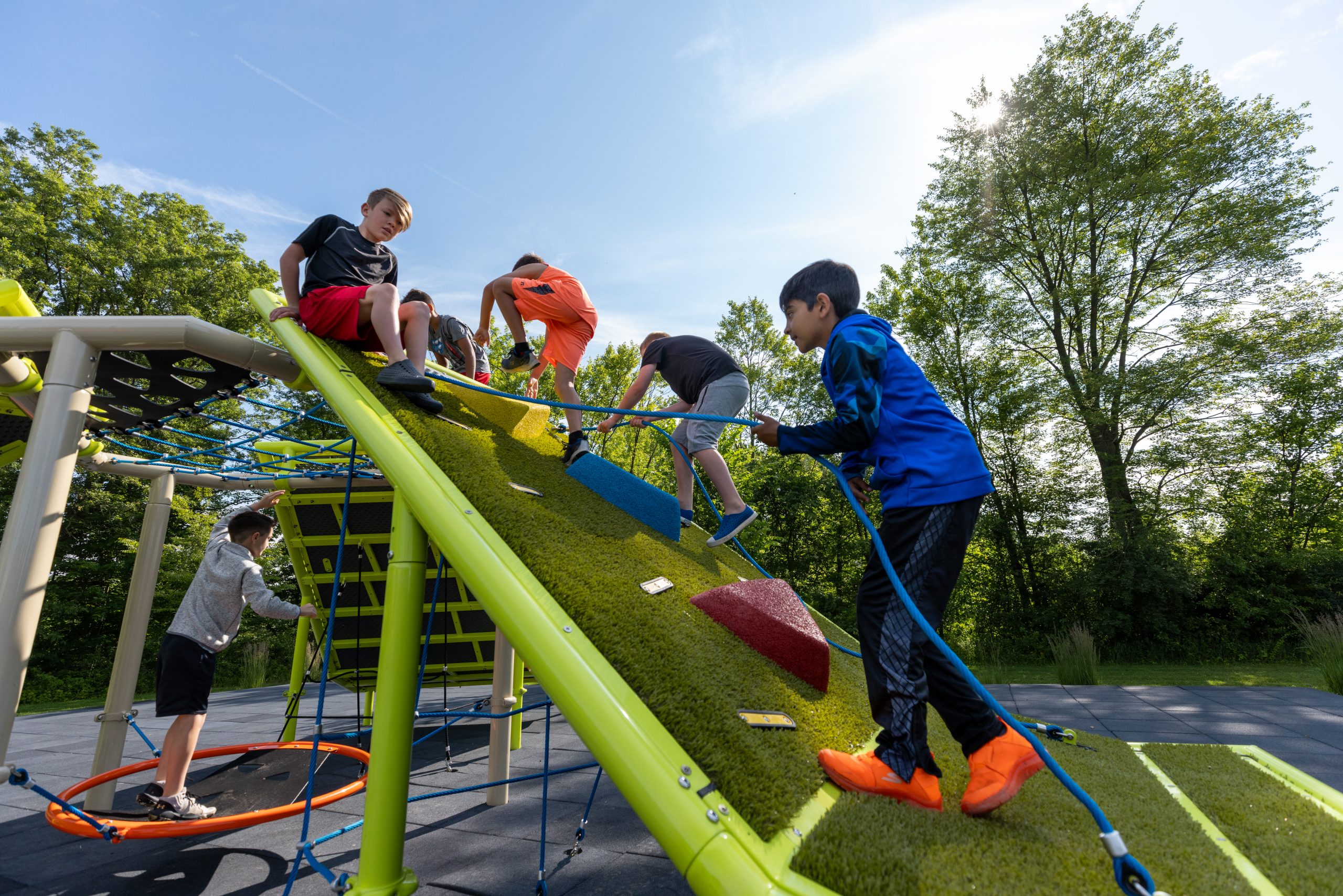 Kids playing on PlayHills